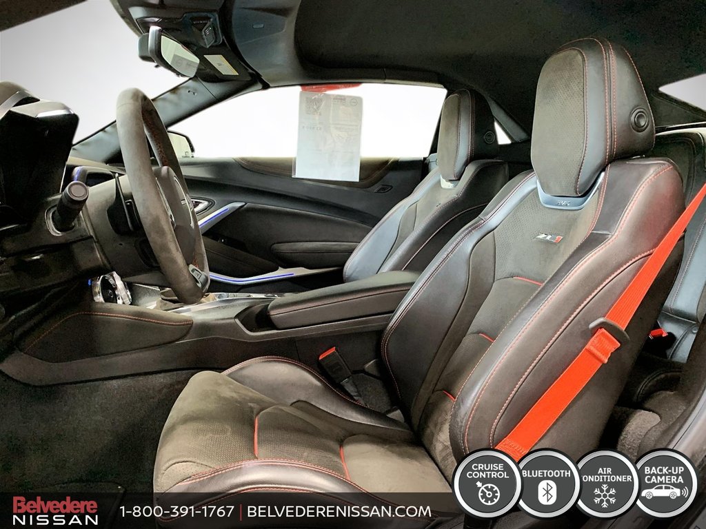 2019 Chevrolet Camaro ZL1  DÉCAPOTABLE V8 6.2L SURALIMENTÉ 650HP in Saint-Jérôme, Quebec - 9 - w1024h768px