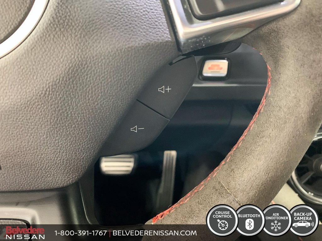 2019 Chevrolet Camaro ZL1  DÉCAPOTABLE V8 6.2L SURALIMENTÉ 650HP in Saint-Jérôme, Quebec - 18 - w1024h768px