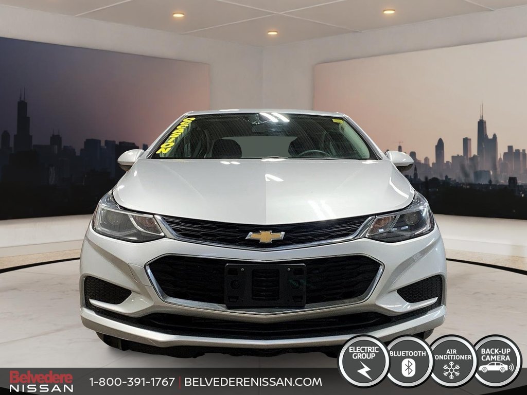 Chevrolet Cruze LT AUTOMATIQUE MAGS CAMERA BLUETOOTH A/C 2018 à Saint-Jérôme, Québec - 2 - w1024h768px