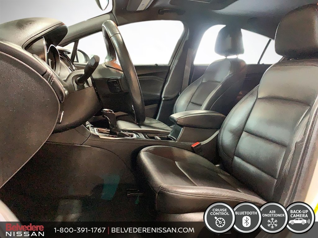 Chevrolet Cruze PREMIER RS HAYON A/C BLUETOOTH MAGS TOIT OUVRANT 2018 à Saint-Jérôme, Québec - 9 - w1024h768px