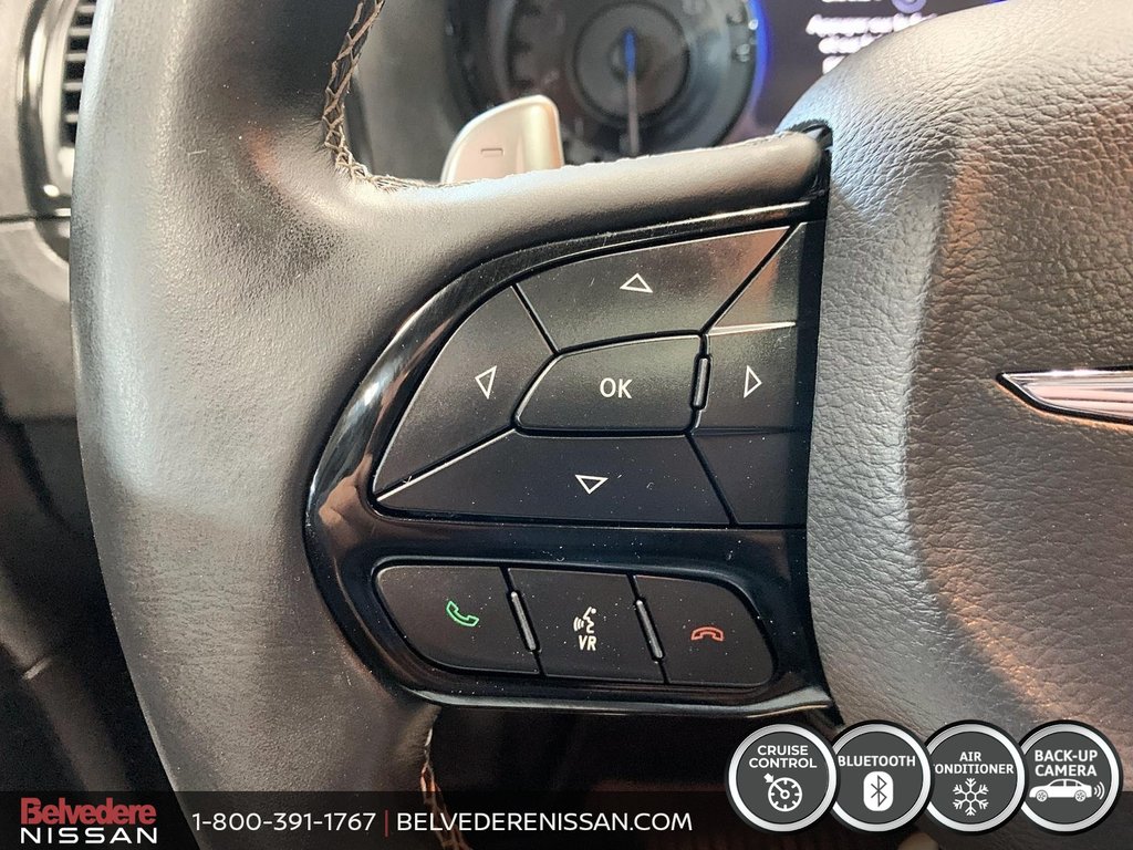 Chrysler 300 S CUIR MAGS TOIT PANO CAMÉRA CRUISE BLUETOOTH 2018 à Saint-Jérôme, Québec - 17 - w1024h768px
