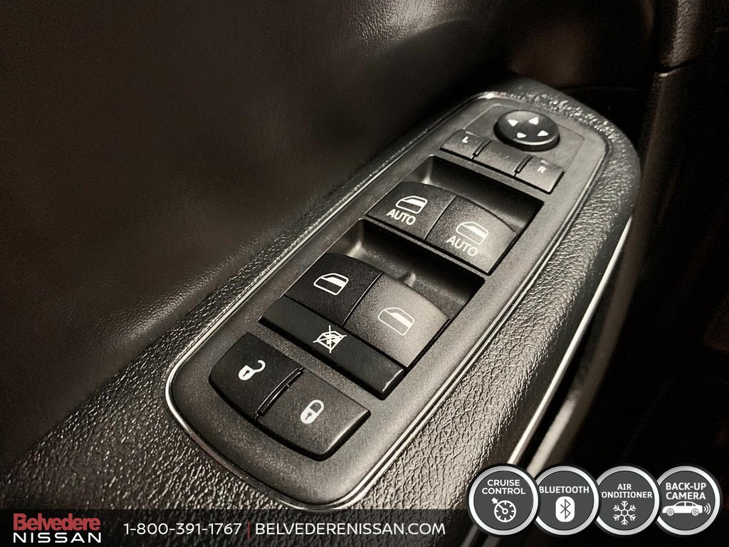 Chrysler 300 S CUIR MAGS TOIT PANO CAMÉRA CRUISE BLUETOOTH 2018 à Saint-Jérôme, Québec - 16 - w1024h768px