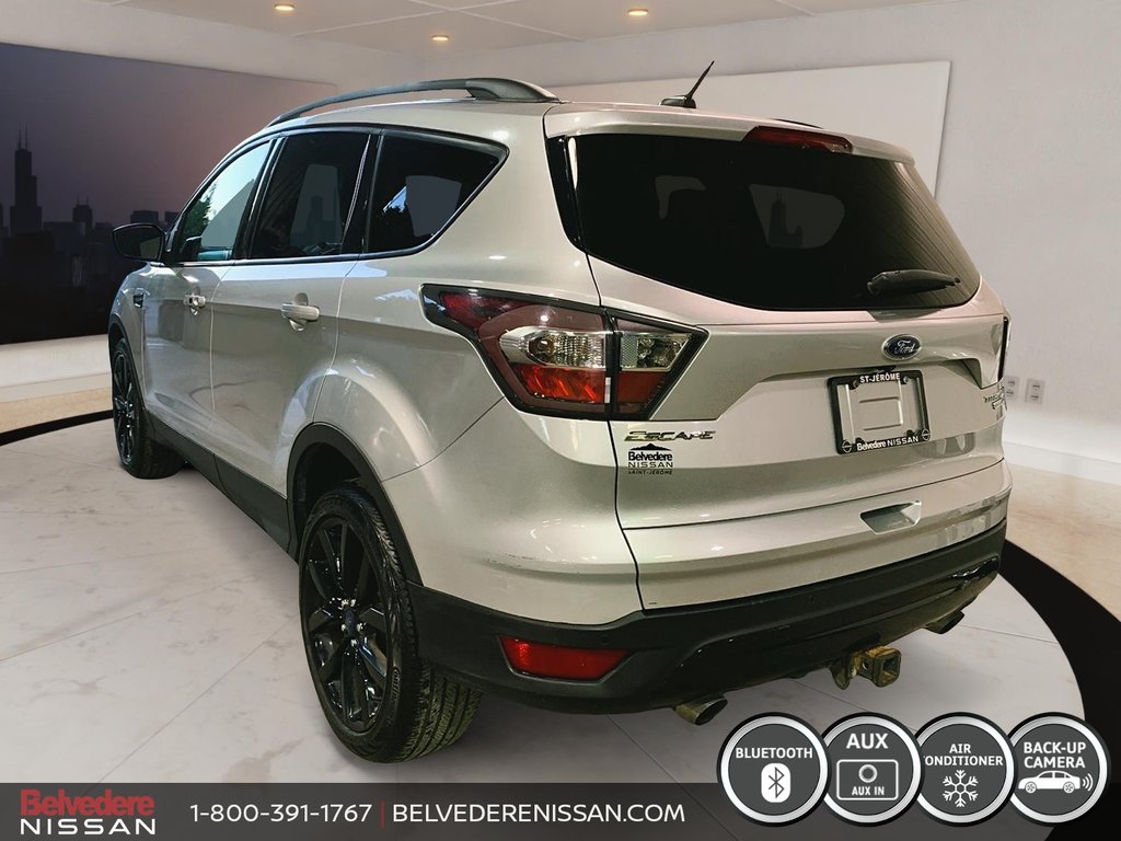 Escape TITANIUM AWD A/C BLUETOOTH TOIT PANO NAV  CAM 2017 à Saint-Jérôme, Québec - 6 - w1024h768px