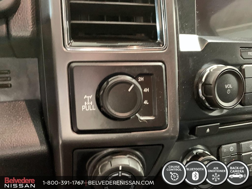 2017 Ford F-150 XLT FX4 4X4 CREW CAB TOIT OUVRANT  5.0L in Saint-Jérôme, Quebec - 19 - w1024h768px