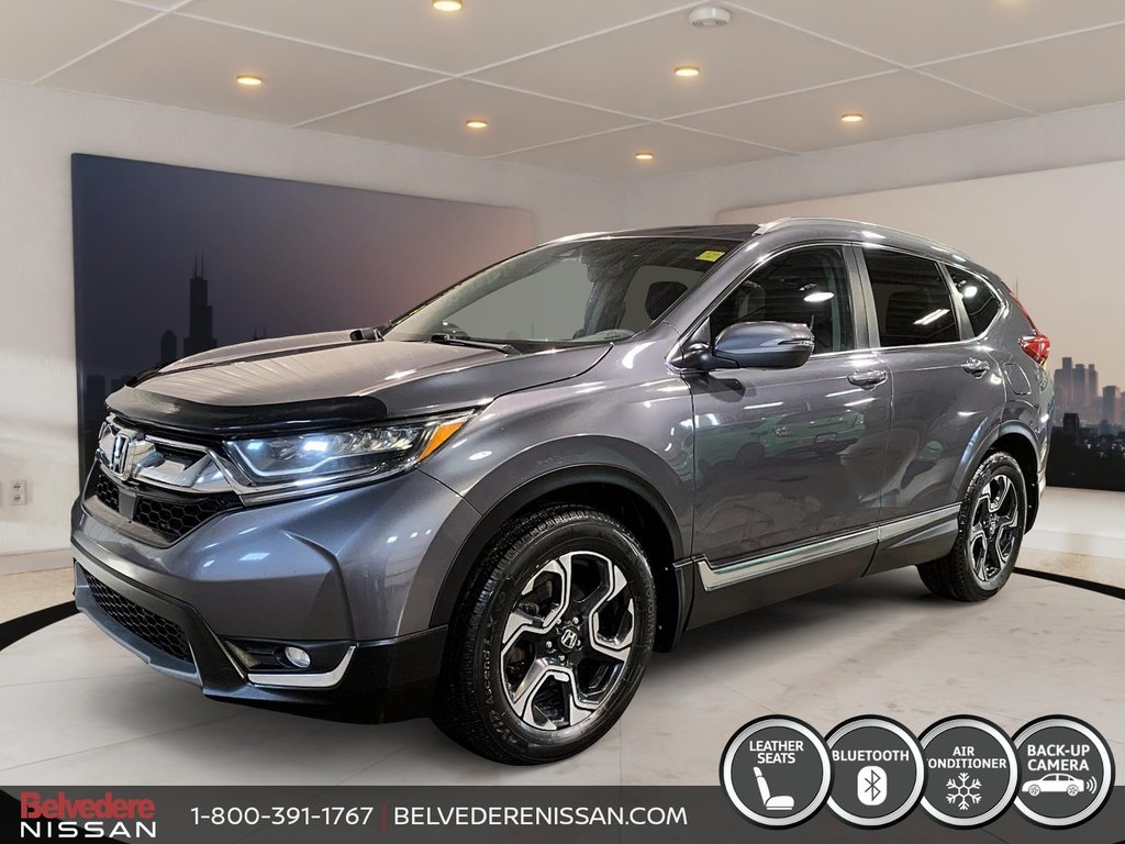 2017  CR-V TOURING AWD CUIR NAVIGATION TOIT/PANO MAGS CAMERA in Saint-Jérôme, Quebec - 1 - w1024h768px