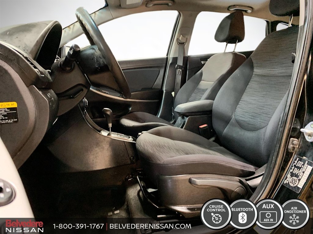 Hyundai Accent SE AUTOMATIQUE AIR TOIT MAGS CAMERA BLUETOOTH 2017 à Saint-Jérôme, Québec - 9 - w1024h768px