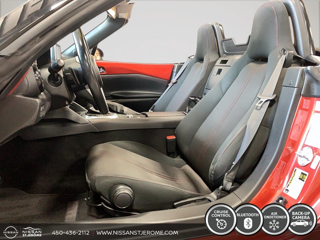Mazda MX-5 GS DÉCAPOTABLE SKYACTIV AUTOMATIQUE MAGS BLUETOOTH 2016 à Saint-Jérôme, Québec - 14 - w1024h768px