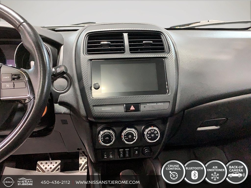 2018 Mitsubishi RVR SE AUTOMATIQUE A/C BLUETOOTH TOIT PANO CAM DERECUL in Saint-Jérôme, Quebec - 13 - w1024h768px