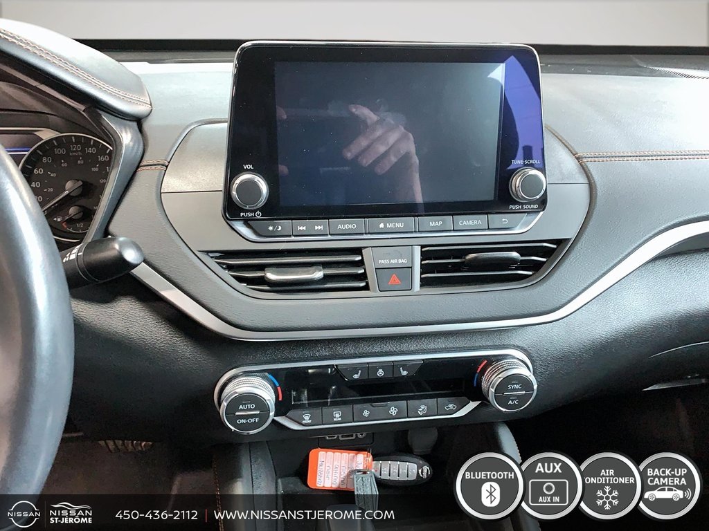 2021 Nissan Altima 2.5 SR AWD CUIR TOIT CAMÉRA NAVIGATION in Charlemagne, Quebec - 14 - w1024h768px