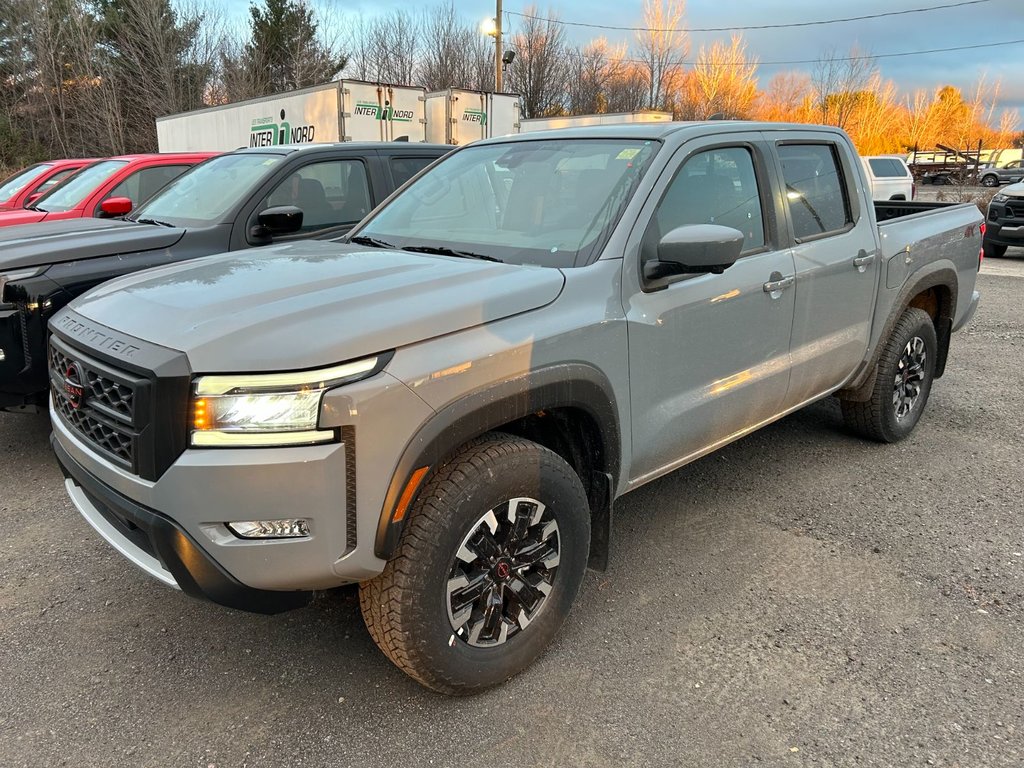 2024  Frontier PRO 4X in Saint-Jérôme, Quebec - 1 - w1024h768px