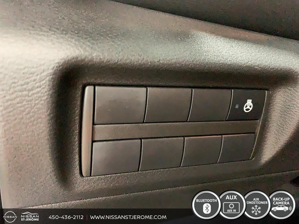 Nissan Kicks SR MAGS CAMERA BLUETOOTH SIEGES CHAUFFANTS A/C 2022 à Saint-Jérôme, Québec - 17 - w1024h768px