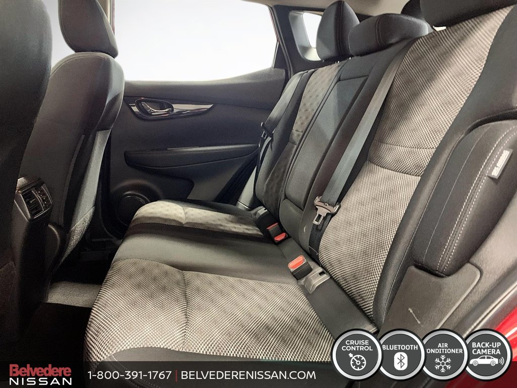 2020 Nissan Qashqai SV AWD TOIT DEMARREUR MAGS BLUETOOTH A/C in Saint-Jérôme, Quebec - 10 - w1024h768px