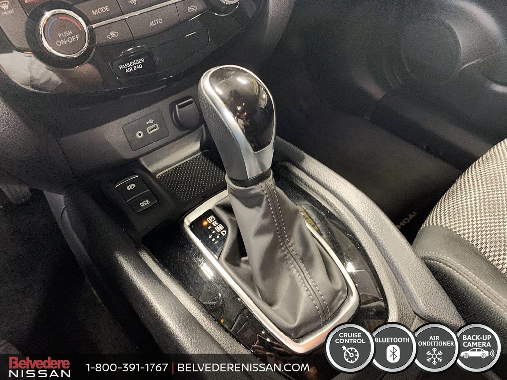 Nissan Qashqai SV TI TOIT MAGS BLUETOOTH DEMARREUR 2021 à Saint-Jérôme, Québec - 15 - w1024h768px