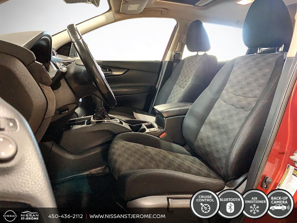 2021 Nissan Qashqai SV AWD MAGS TOIT CAMERA BLUETOOTH A/C in Saint-Jérôme, Quebec - 9 - w1024h768px