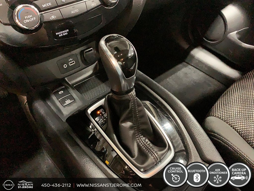 2021 Nissan Qashqai SV AWD MAGS TOIT CAMERA BLUETOOTH A/C in Saint-Jérôme, Quebec - 15 - w1024h768px