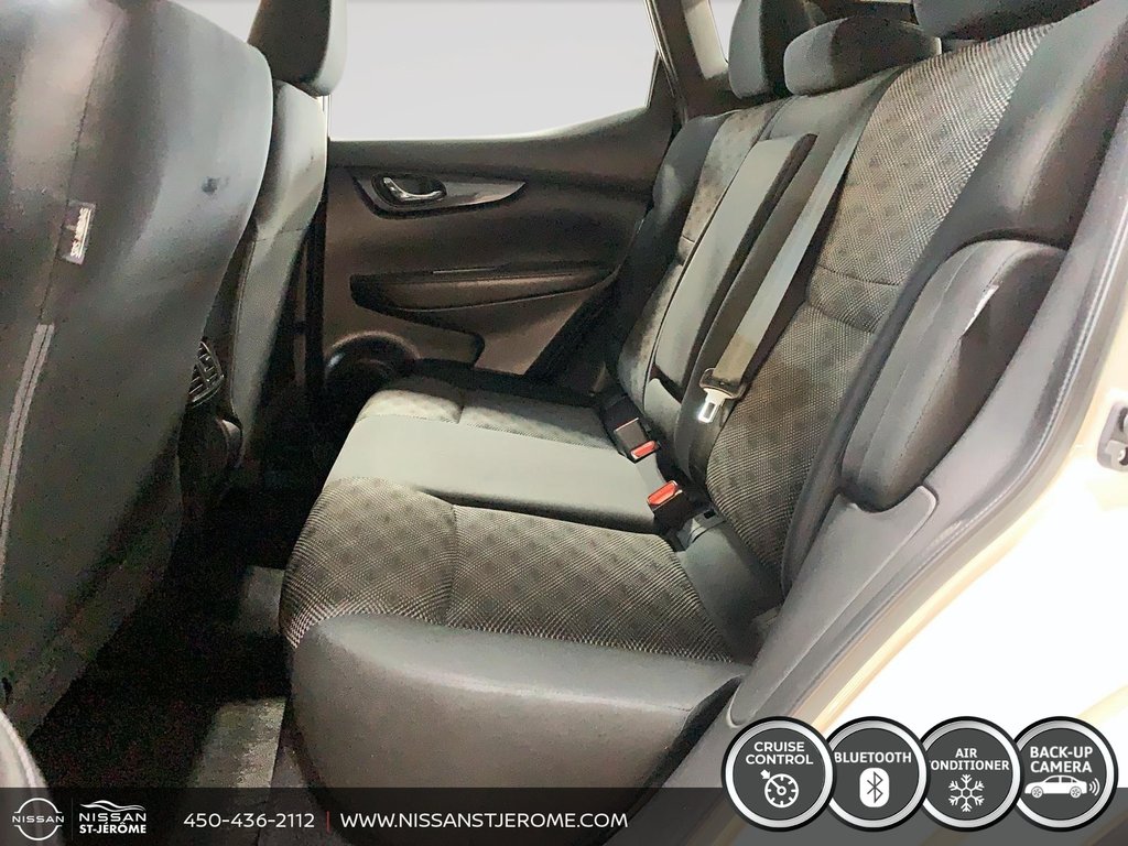 Nissan Qashqai SV FWD AUTO MAGS CAMÉRA BLUETOOTH DÉMARREUR 2022 à Saint-Jérôme, Québec - 10 - w1024h768px