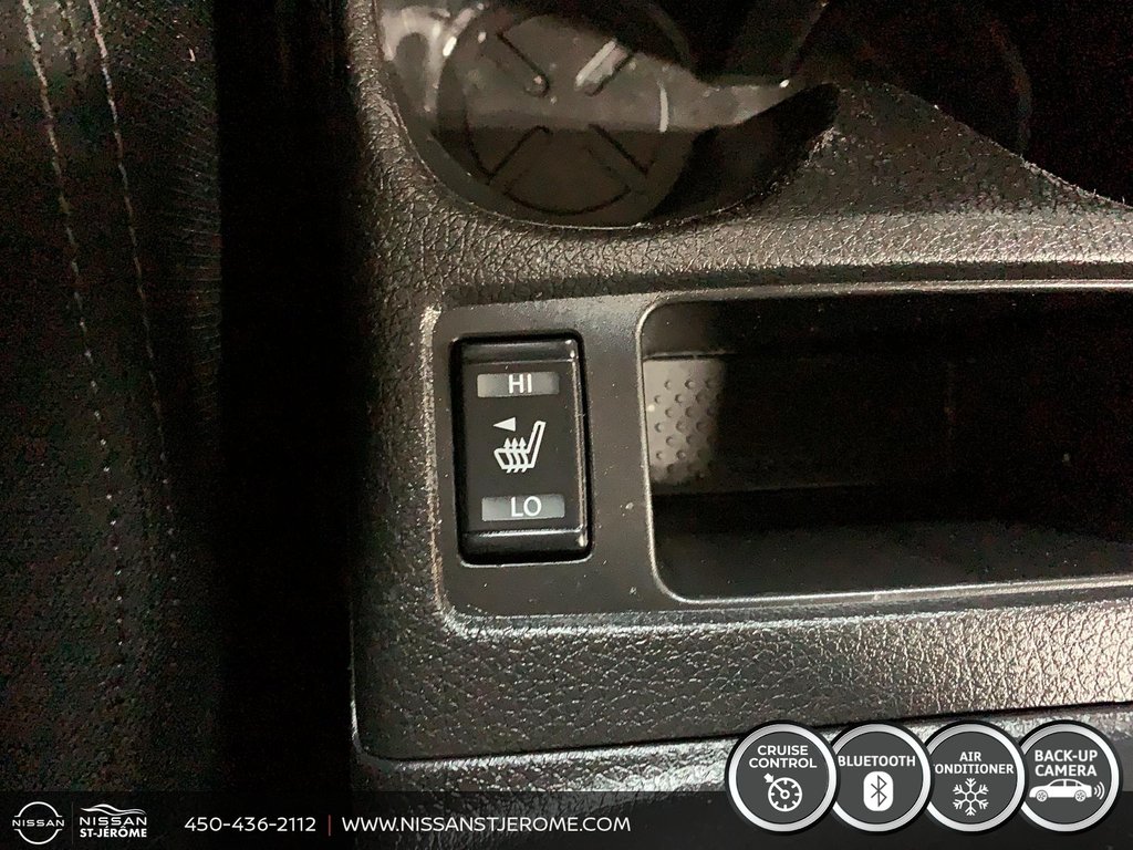 Nissan Qashqai SV AWD AUTOMATIQUE TOIT CAMÉRA RECUL MAGS USB 2023 à Charlemagne, Québec - 19 - w1024h768px