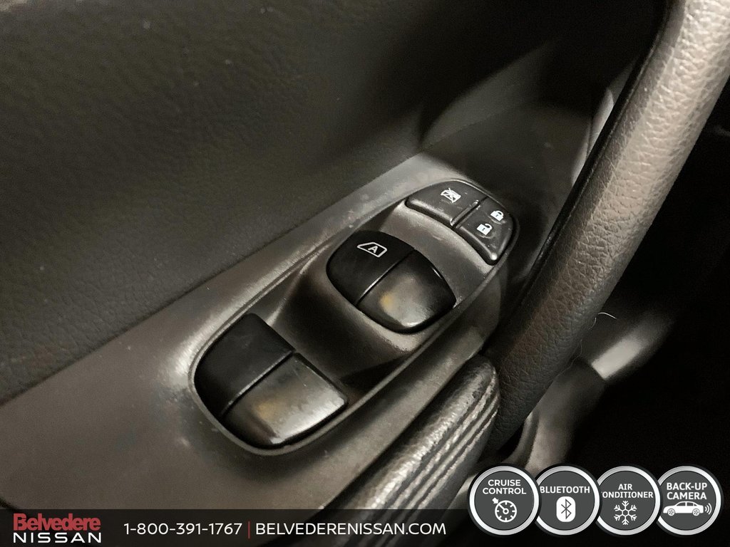 Nissan Rogue SV AUTOMATIQUE A/C BLUETOOTH CAMÉRA RECUL MAGS 2016 à Saint-Jérôme, Québec - 16 - w1024h768px