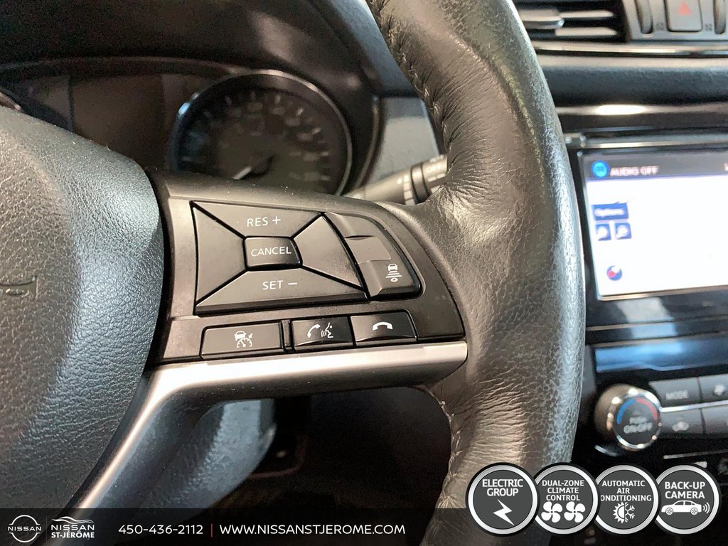 Nissan Rogue SL AWD TECH PACKAGE TOIT PANO NAV CAM 360 DEGRE 2017 à Charlemagne, Québec - 17 - w1024h768px