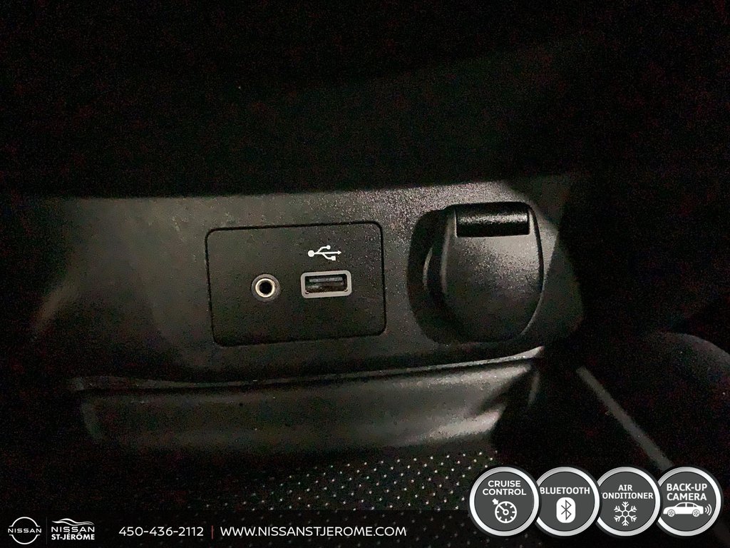 2018 Nissan Rogue SV AUTOMATIQUE BLUETOOTH MAGS CAMÉRA DE RECUL in Charlemagne, Quebec - 21 - w1024h768px