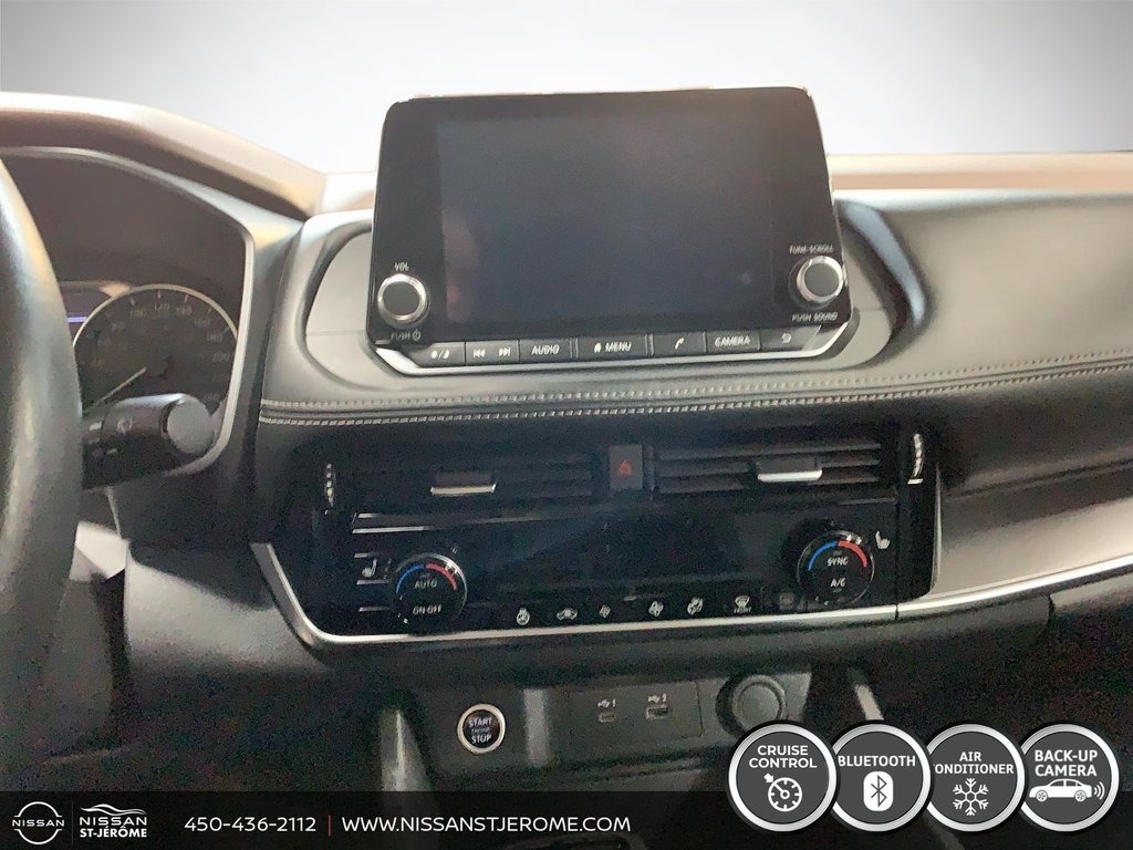 2022 Nissan Rogue SV in Charlemagne, Quebec - 15 - w1024h768px