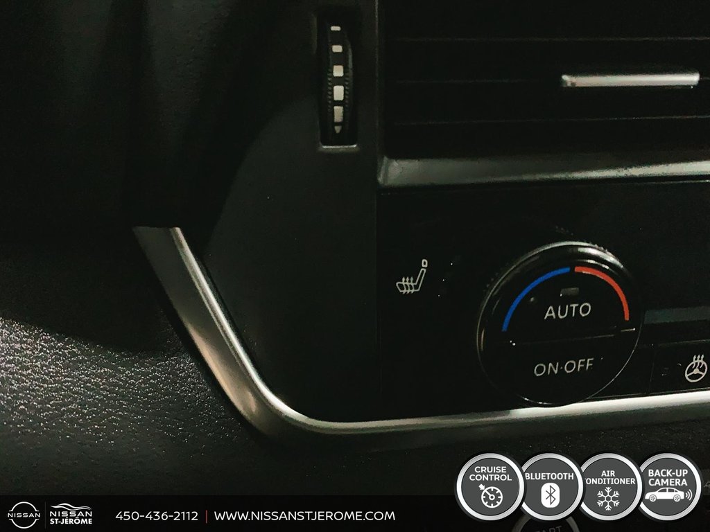 2023 Nissan Rogue SV AWD TOIT CAMÉRA RECUL SIEGES CHAUFFANT in Charlemagne, Quebec - 18 - w1024h768px