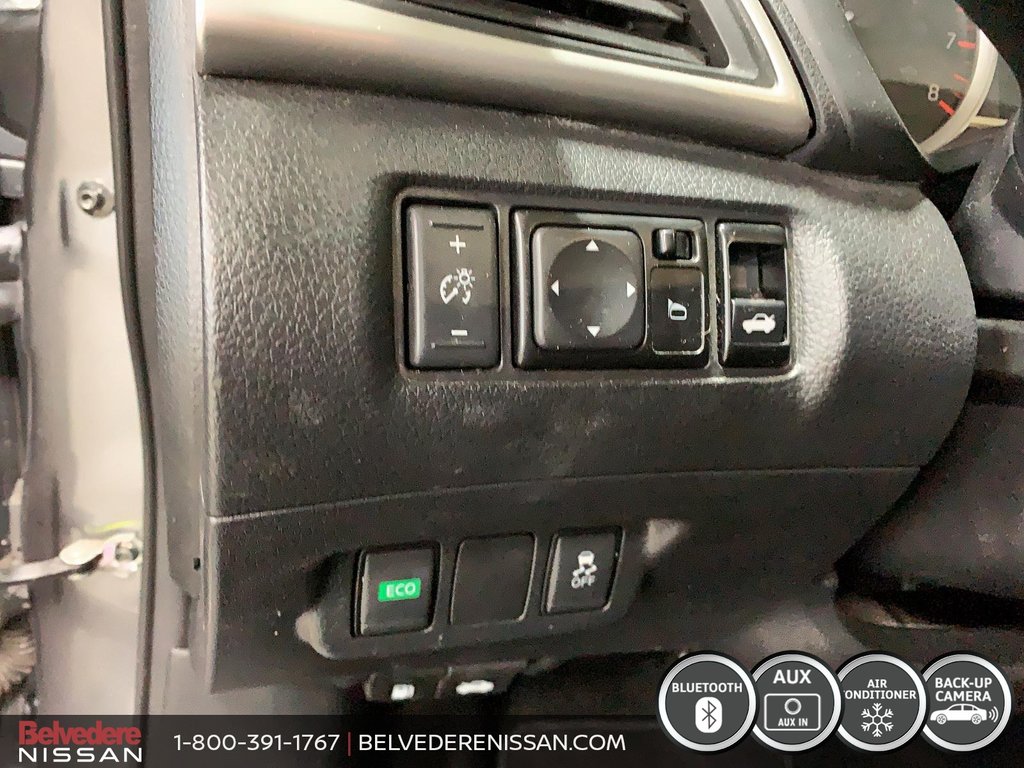 Nissan Sentra SV AUTOMATIQUE A/C BLUETOOTH TOIT OUVRANT MAGS CAM 2019 à Saint-Jérôme, Québec - 19 - w1024h768px