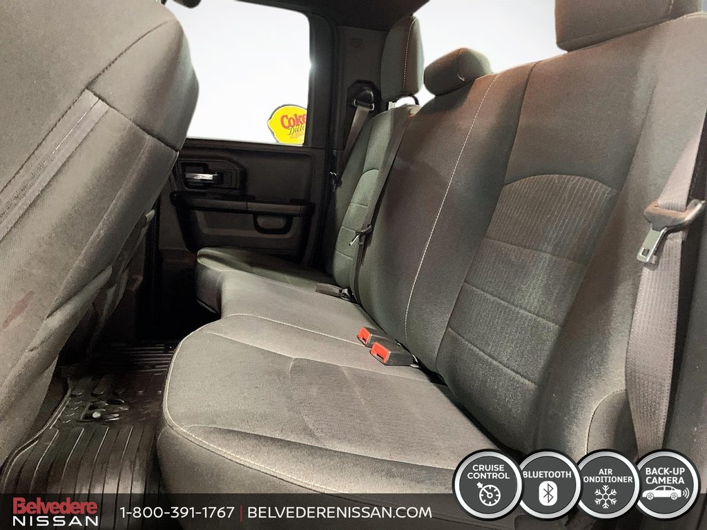2022 Ram 1500 Classic WARLOCK QUAD CAB 4X4 BLACK EDITION in Saint-Jérôme, Quebec - 10 - w1024h768px