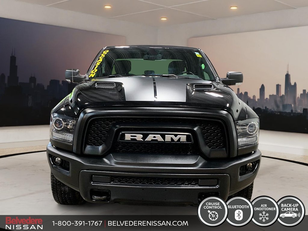 2022 Ram 1500 Classic WARLOCK QUAD CAB 4X4 BLACK EDITION in Saint-Jérôme, Quebec - 2 - w1024h768px