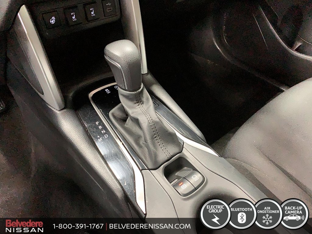 2023 Toyota COROLLA CROSS LE AWD A/C BLUETOOTH CAMÉRA MAGS VOLANT CHAUFFANT in Saint-Jérôme, Quebec - 15 - w1024h768px