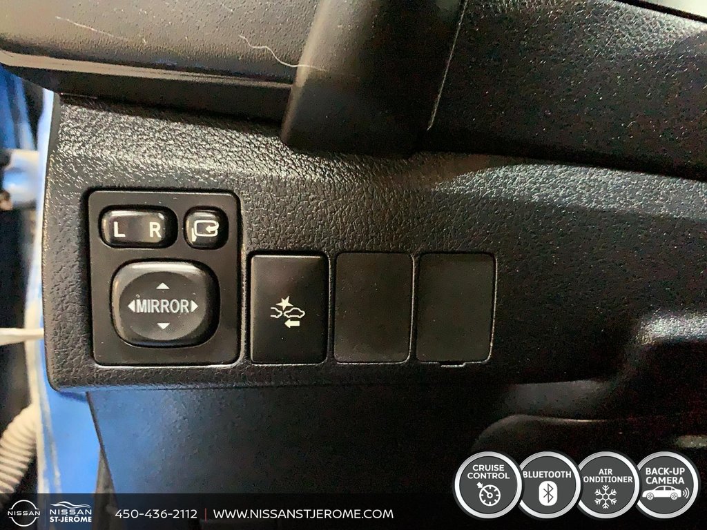 Toyota Corolla iM BASE AUTOMATIQUE A/C BLUETOOTH CAMÉRA MAGS USB 2018 à Charlemagne, Québec - 16 - w1024h768px