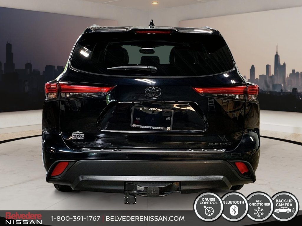 2021 Toyota Highlander XLE AWD TOIT OUVRANT CUIR MAGS 8 PASSAGERS in Saint-Jérôme, Quebec - 4 - w1024h768px