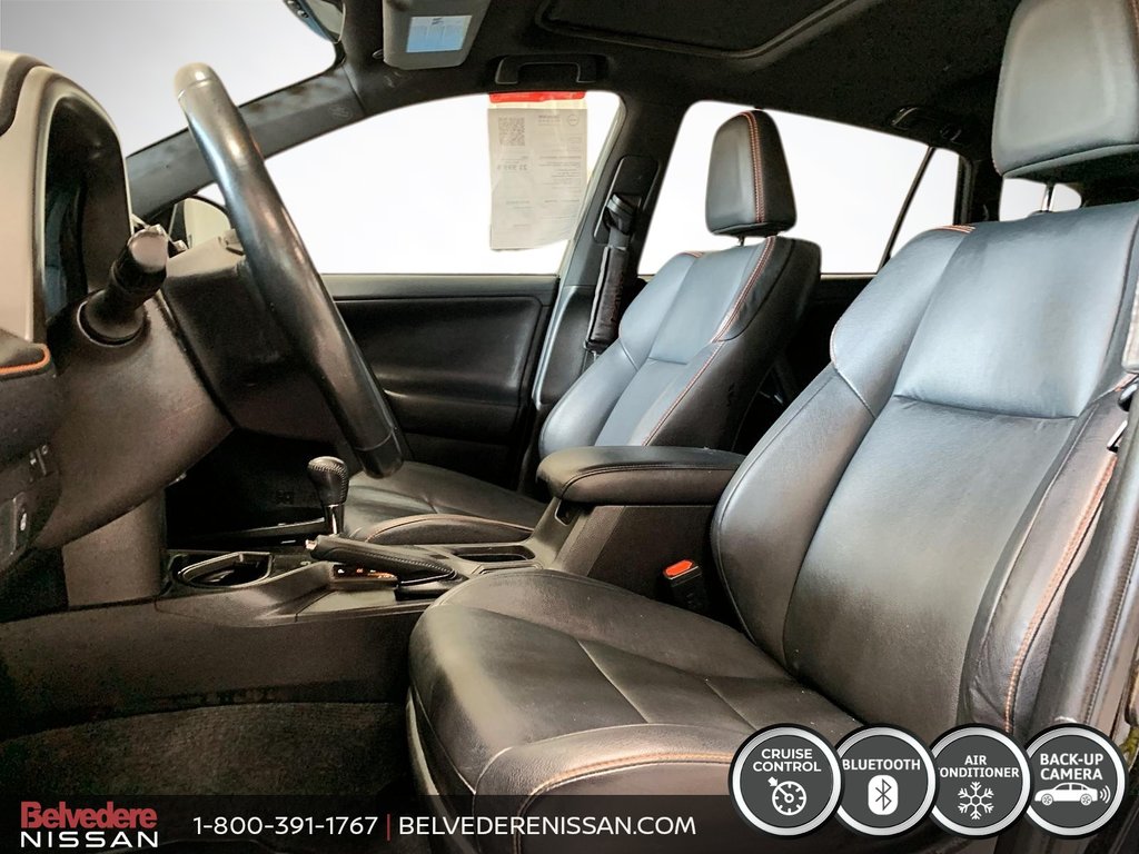 2016 Toyota RAV4 SE AWD CUIR TOIT OUVRANT CAMÉRA SIEGES CHAUFFANT in Saint-Jérôme, Quebec - 9 - w1024h768px
