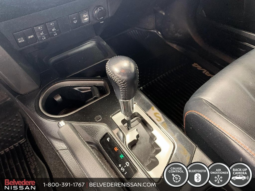 2016 Toyota RAV4 SE AWD CUIR TOIT OUVRANT CAMÉRA SIEGES CHAUFFANT in Saint-Jérôme, Quebec - 15 - w1024h768px