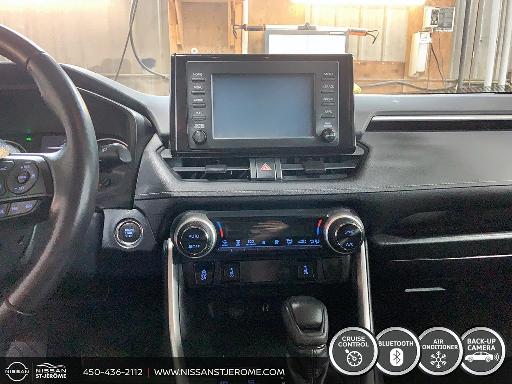 Toyota RAV4 XLE AWD A/C BLUETOOTH MAGS TOIT OUVRANT CAMÉRA USB 2019 à Charlemagne, Québec - 14 - w1024h768px