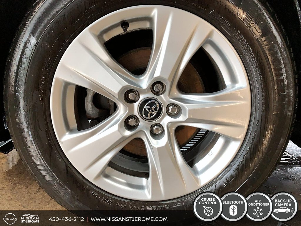 Toyota RAV4 XLE AWD A/C BLUETOOTH MAGS TOIT OUVRANT CAMÉRA USB 2019 à Charlemagne, Québec - 7 - w1024h768px
