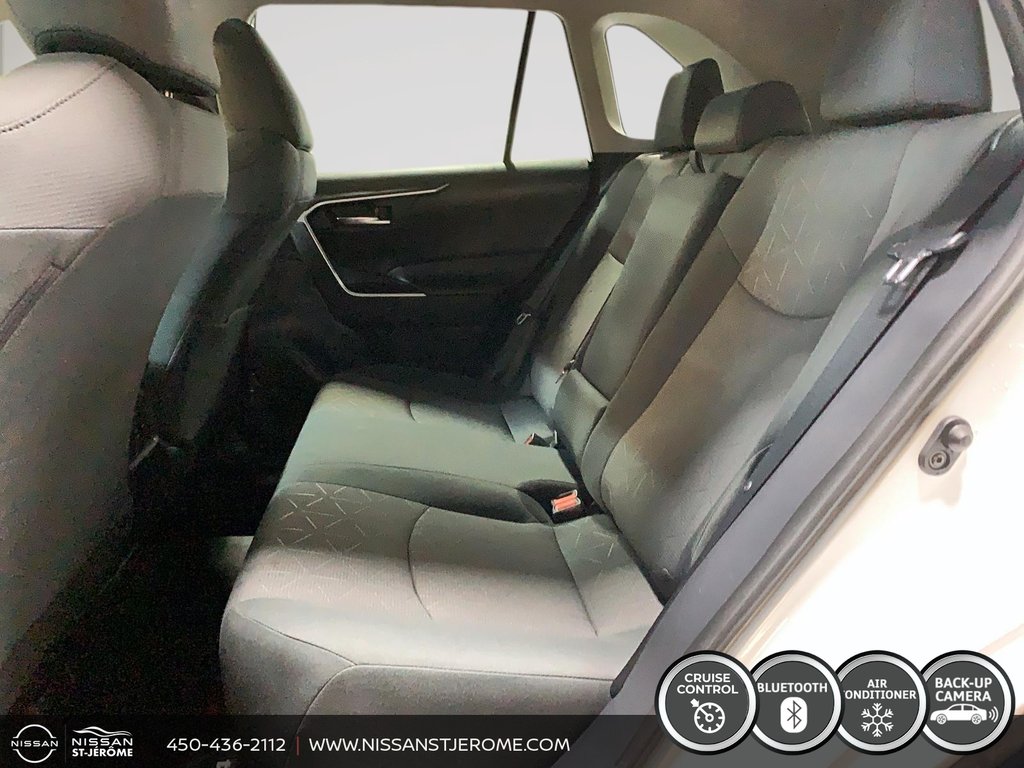 2019 Toyota RAV4 XLE AWD A/C BLUETOOTH MAGS TOIT OUVRANT CAMÉRA USB in Saint-Jérôme, Quebec - 10 - w1024h768px