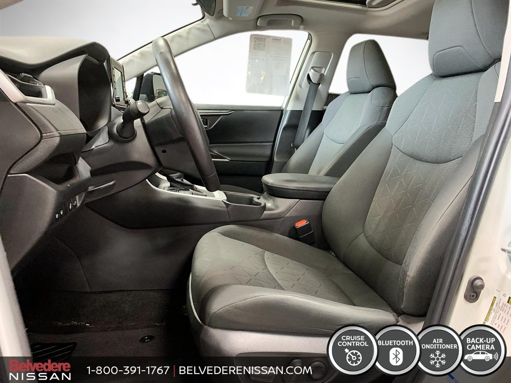 Toyota RAV4 XLE AWD MAGS TOIT CRUISE BLUETOOTH CAMÉRA 2022 à Saint-Jérôme, Québec - 9 - w1024h768px