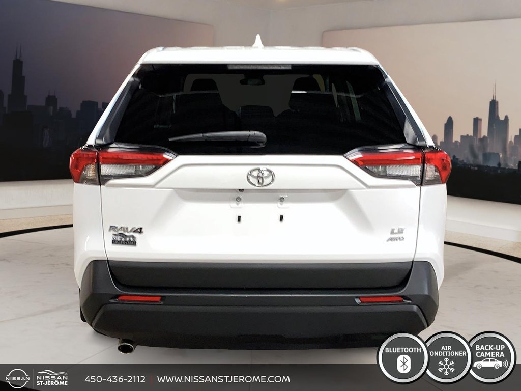 Toyota RAV4 LE AWD CRUISE SIÈGES CHAUFFANTS CAMÉRA BLUETOOTH 2024 à Charlemagne, Québec - 4 - w1024h768px