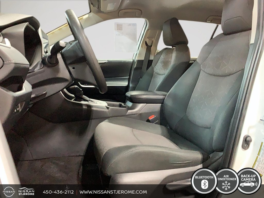 Toyota RAV4 LE AWD CRUISE SIÈGES CHAUFFANTS CAMÉRA BLUETOOTH 2024 à Charlemagne, Québec - 9 - w1024h768px