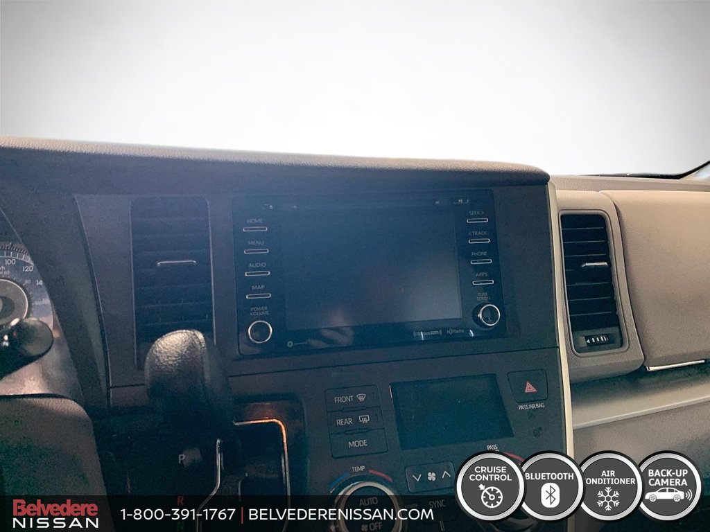 2020 Toyota Sienna LE AWD CRUISE ADAPTATIF MAGS BLUETOOTH CAMÉRA in Saint-Jérôme, Quebec - 13 - w1024h768px