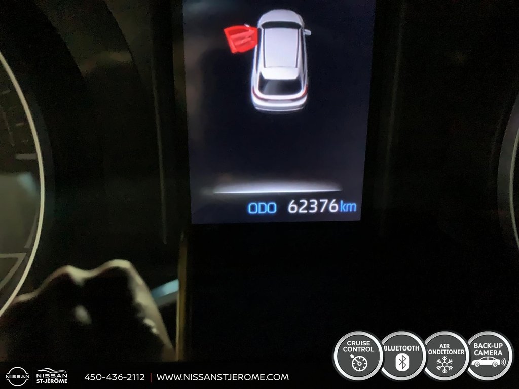 Toyota Venza LE HYBRIDE AWD A/C BLUETOOTH MAGS NAVIGATION CAM 2022 à Saint-Jérôme, Québec - 13 - w1024h768px