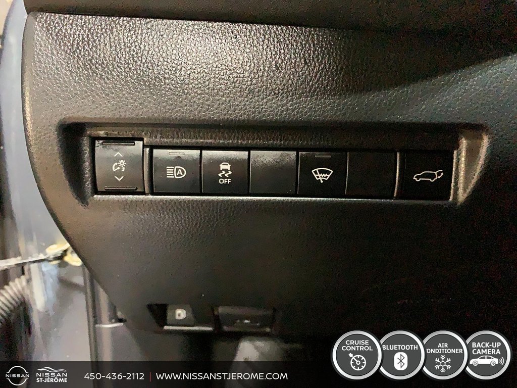 Toyota Venza LE HYBRIDE AWD A/C BLUETOOTH MAGS NAVIGATION CAM 2022 à Saint-Jérôme, Québec - 16 - w1024h768px