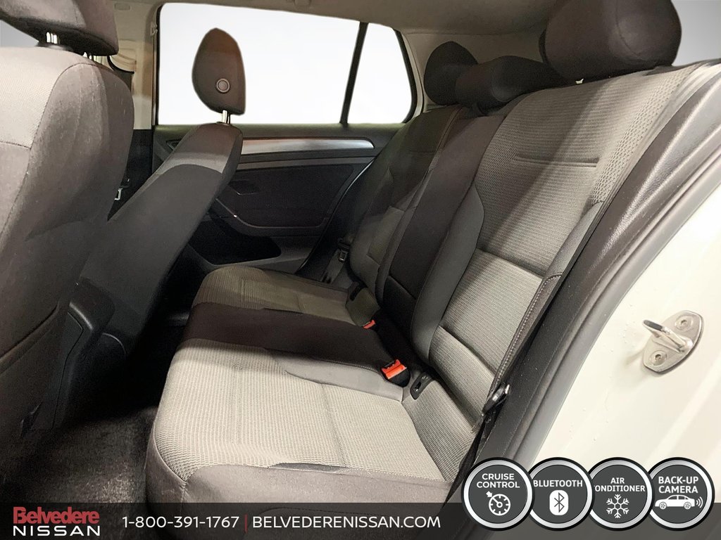 Volkswagen Golf COMFORTLINE AUTOMATIQUE A/C BLUETOOTH MAGS CAM 2019 à Saint-Jérôme, Québec - 10 - w1024h768px