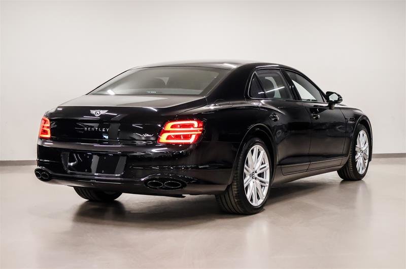 2023 Bentley Flying Spur Hybrid-2