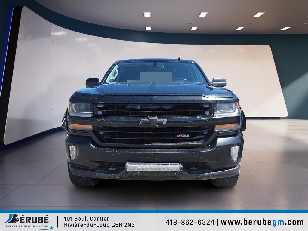 2017 Chevrolet Silverado 1500 LT in Rivière-du-Loup, Quebec - 2 - w1024h768px