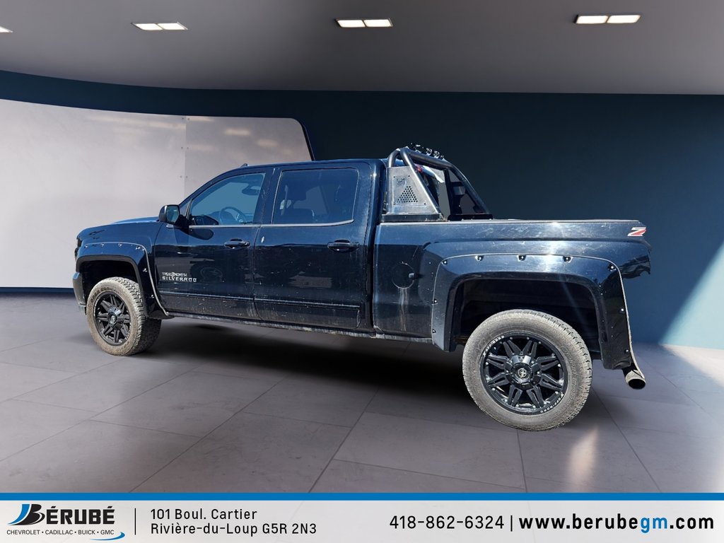2017 Chevrolet Silverado 1500 LT in Rivière-du-Loup, Quebec - 5 - w1024h768px