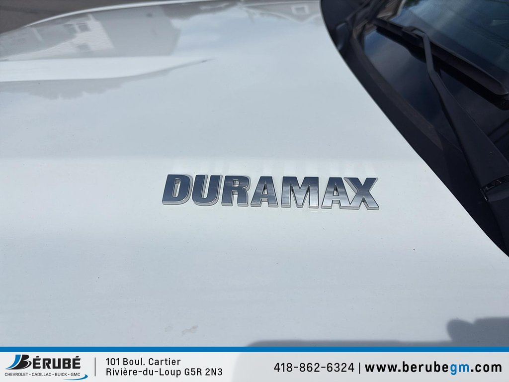 Chevrolet Silverado 1500 RST 2021 à Rivière-du-Loup, Québec - 4 - w1024h768px