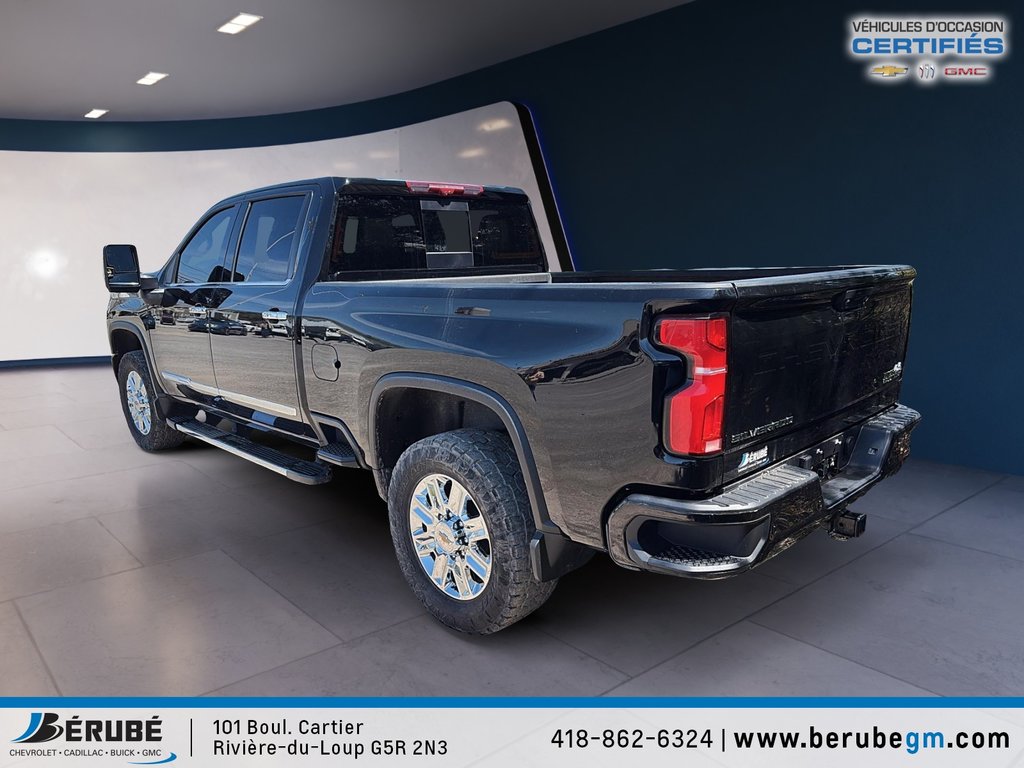 Chevrolet Silverado 2500HD  2024 à Rivière-du-Loup, Québec - 3 - w1024h768px