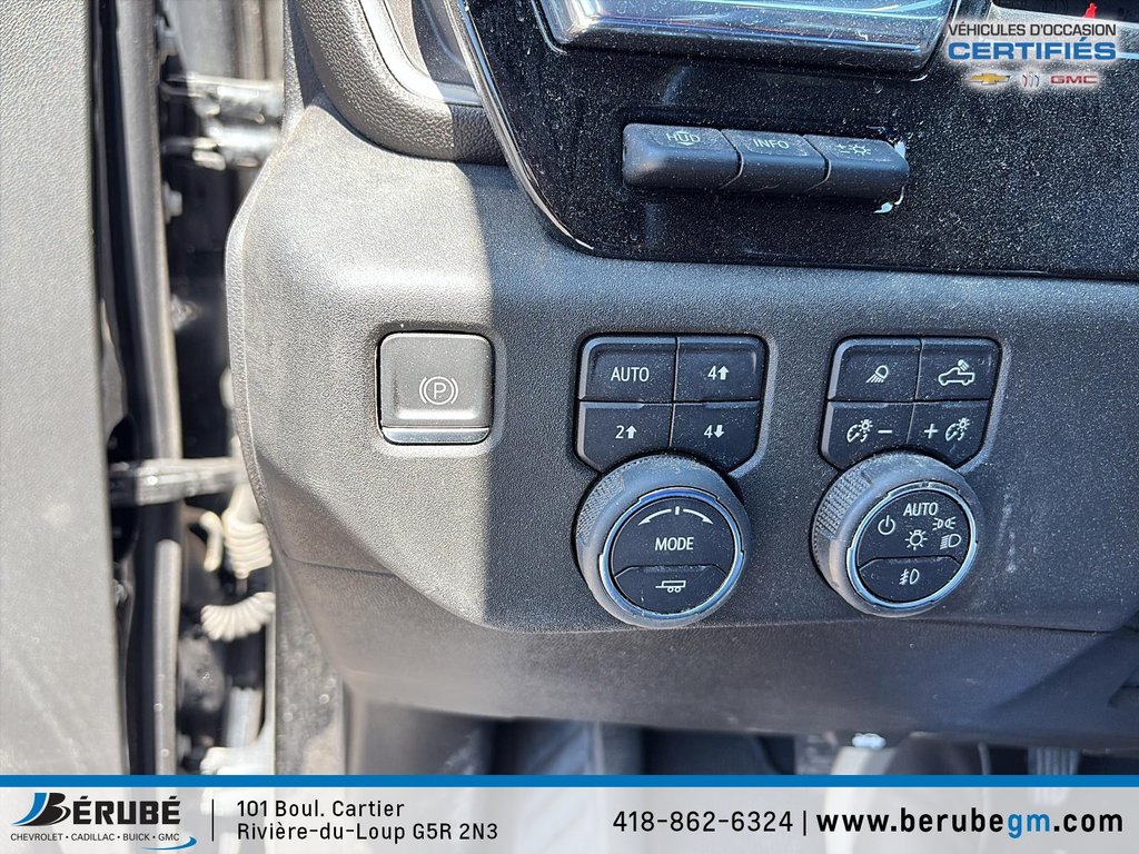 Chevrolet Silverado 2500HD  2024 à Rivière-du-Loup, Québec - 13 - w1024h768px